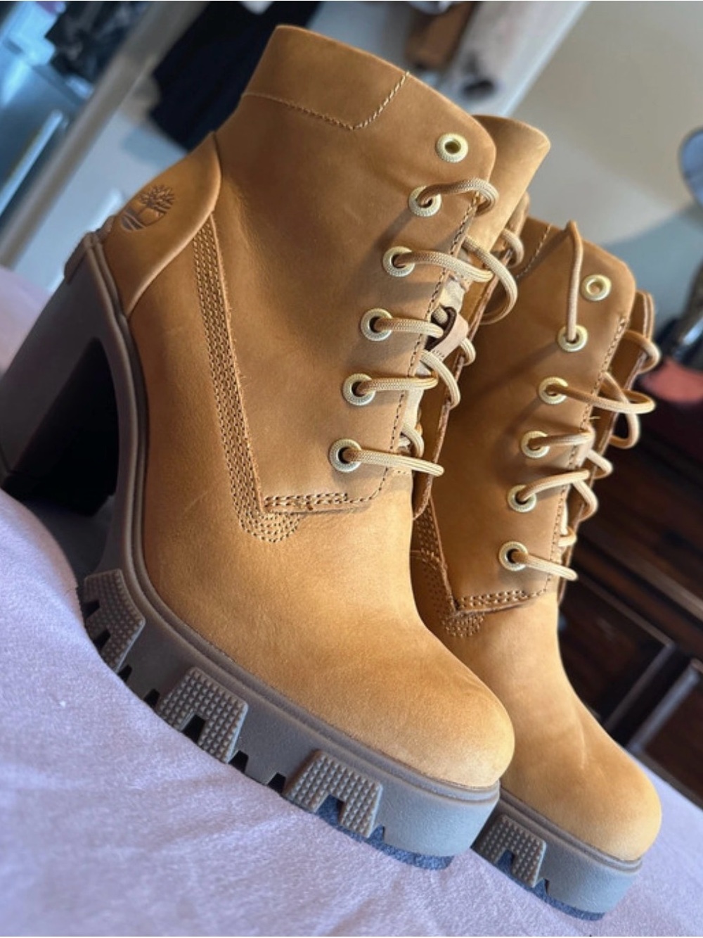 Timberland Wheat Lace-Up Heeled Lug Boots
